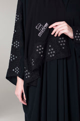 BLACK RIVET LACE SOALON OPEN ABAYA