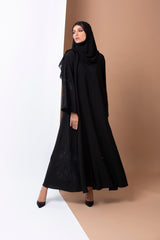 عباية سوداء مطرزة بالدانتيل كلوش خام صالونا