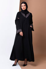 BLACK JACQUARD COLLAR EMBROIDERED ABAYA.