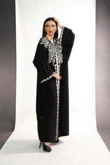 BLACK EMBRODERED OFF WHITE SOALON ABAYA