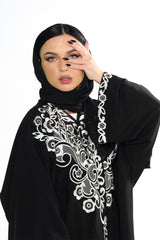 BLACK EMBRODERED OFF WHITE SOALON ABAYA