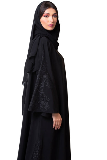 BLACK LACE EMBROIDERED SOLOAN CLOCHE ABAYA.