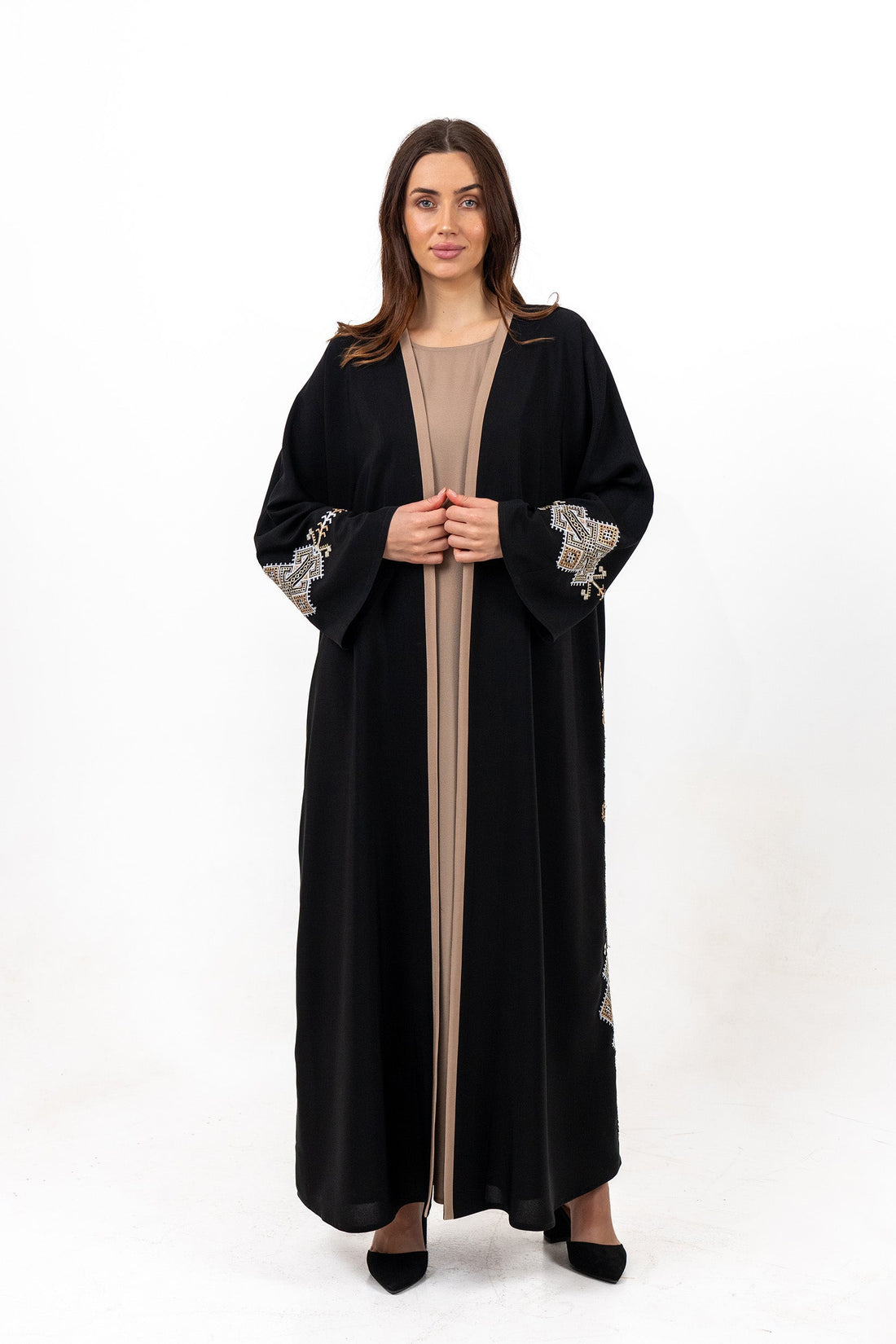 BLACK EMBROIDERED SOALON OPEN  ABAYA