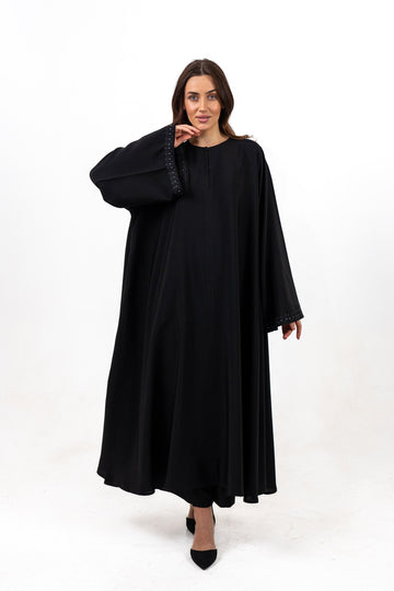 BLACK EMBROIDERED SOALON CLOSE ABAYA