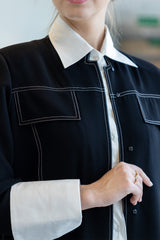 WHITE PLAIN COTTON CLOSE SHIRT.