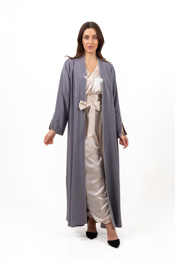 عباية مفتوحة باللون الرمادي