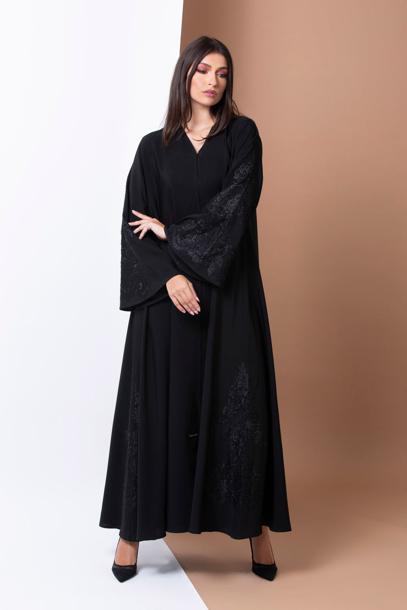 BLACK LACE EMBROIDERED SOLOAN CLOCHE ABAYA.